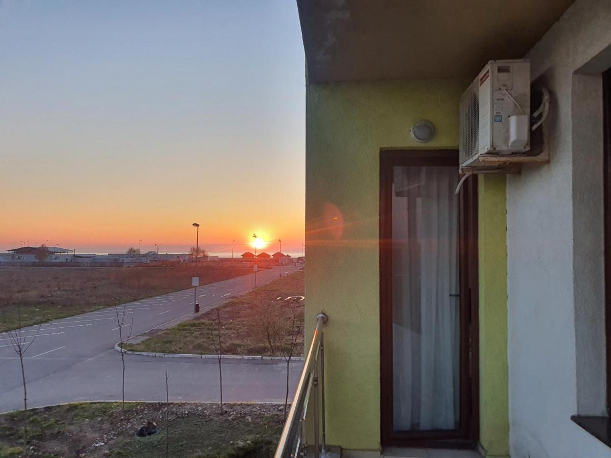 Alegria Summerland Mamaia Exterior foto